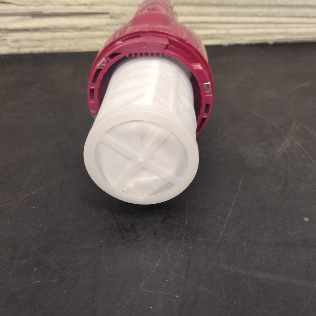 ☆マキタ　充電式クリーナー　CL116DWR　レッド　スティッククリーナー