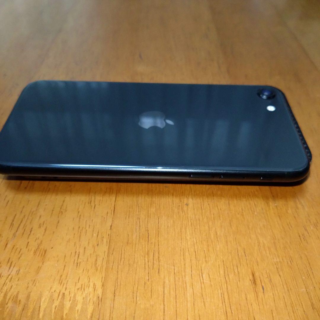 iPhone SE2 ブラック SIMフリー64GB ケース付き