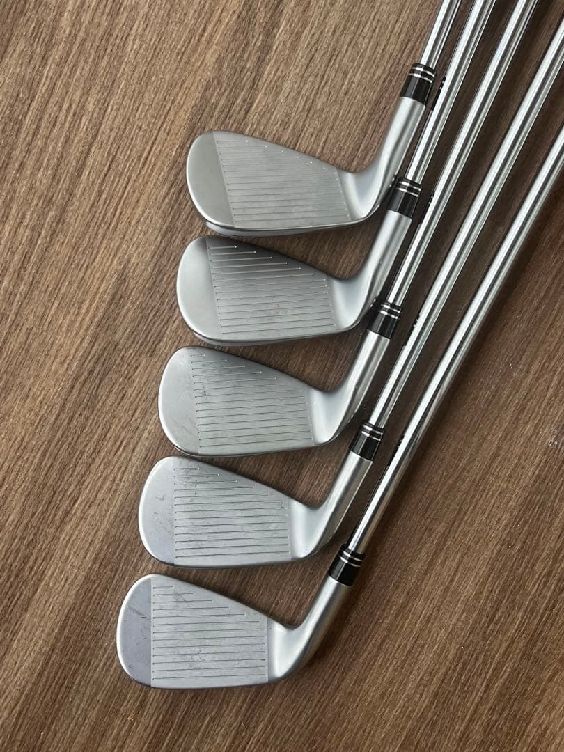 キャロウェイ　Ai300　アイアンセット　6～PW　ヘッドカバー付き