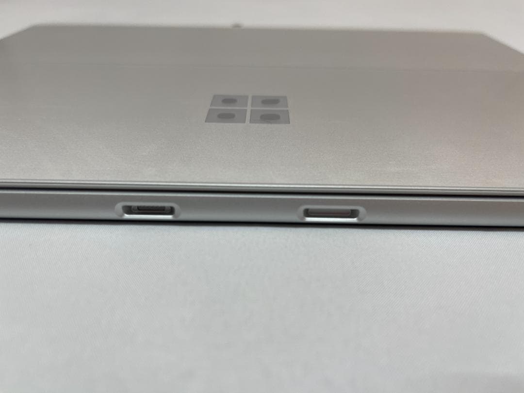 Surface Pro8　Core i5・16GB・LTE・キーボード・ペン付き