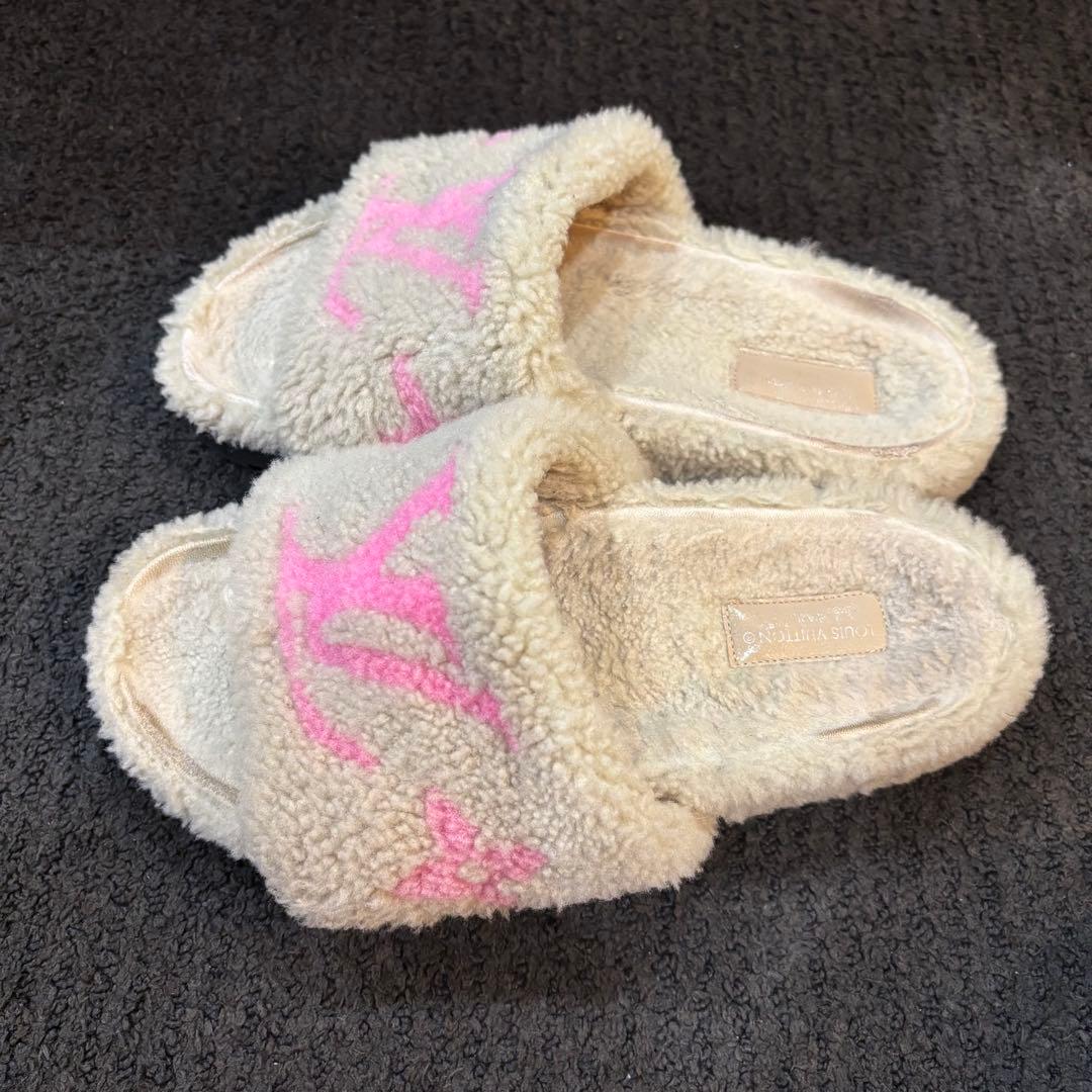 LOUIS VUITTON ルイヴィトン モノグラム フラット ミュール サンダ