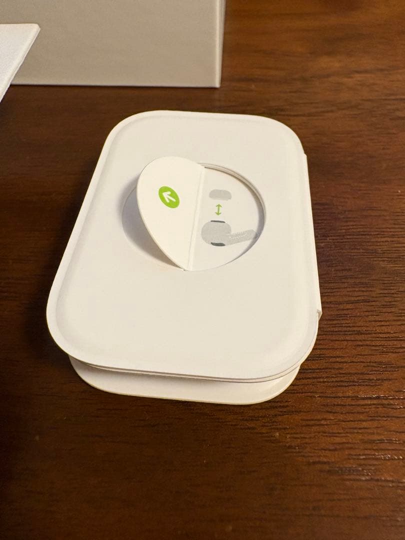 【アップル正規品】AirPods Pro 第二世代　イヤホン不調