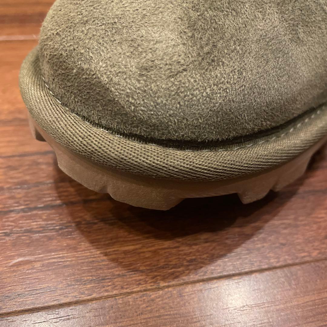 新品未使用　UGG カーキ　箱無し　ショートブーツ