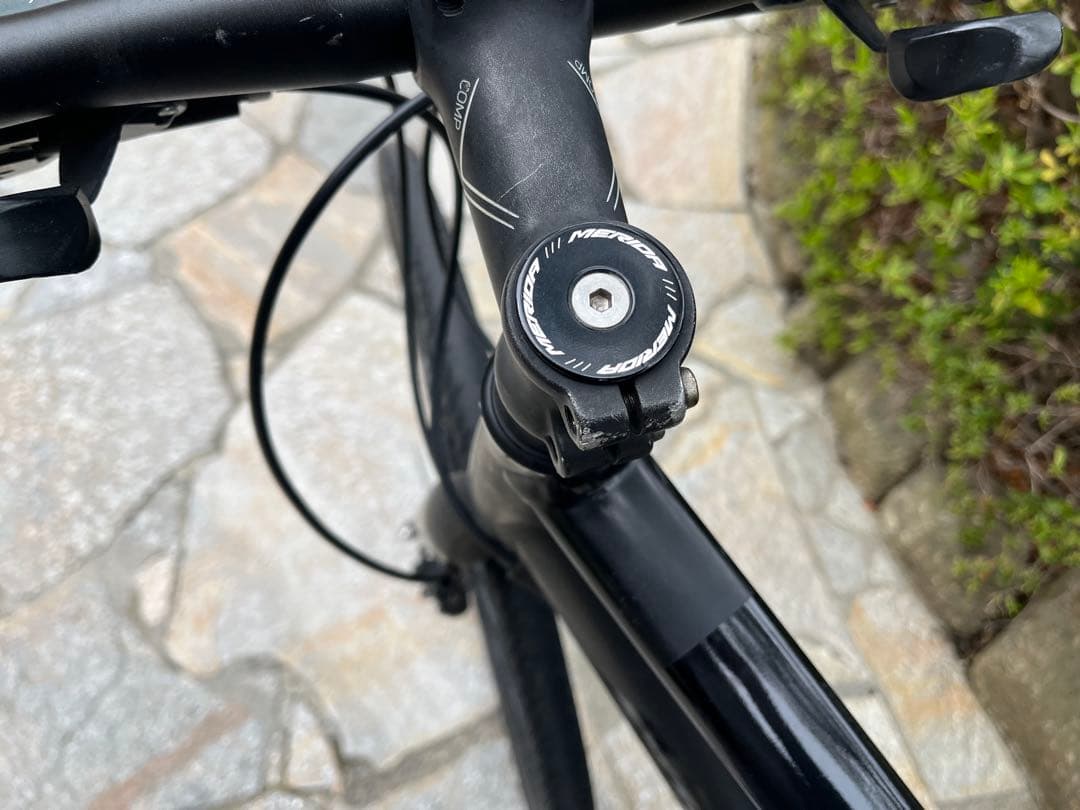 MERIDA 黒クロスバイク ass saver 3枚付き　手渡し北千住付近