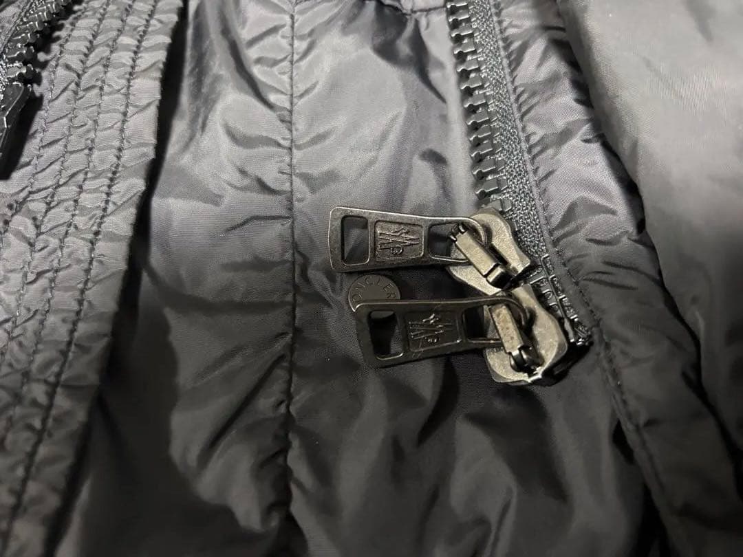 モンクレールナイロンジャケット