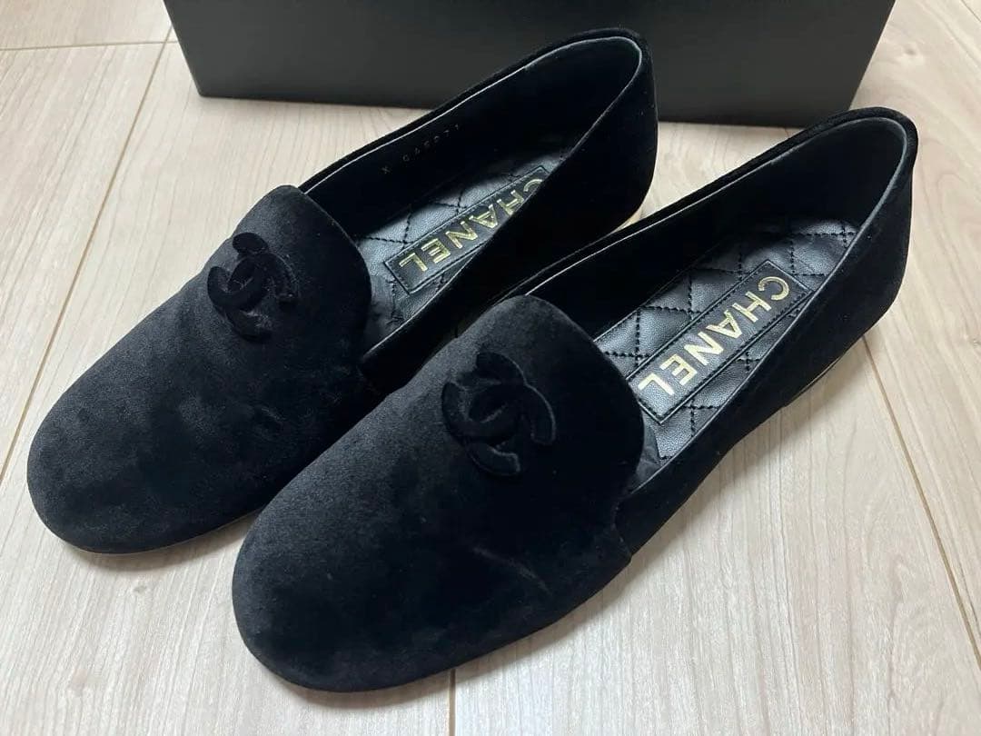 極美品　CHANEL ブラック スエード ローファー　37 シャネル