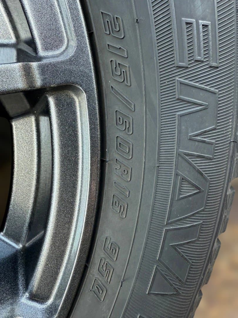 値下げ！215/60R16スタッドレスタイヤホイールセット　ヴェゼル等