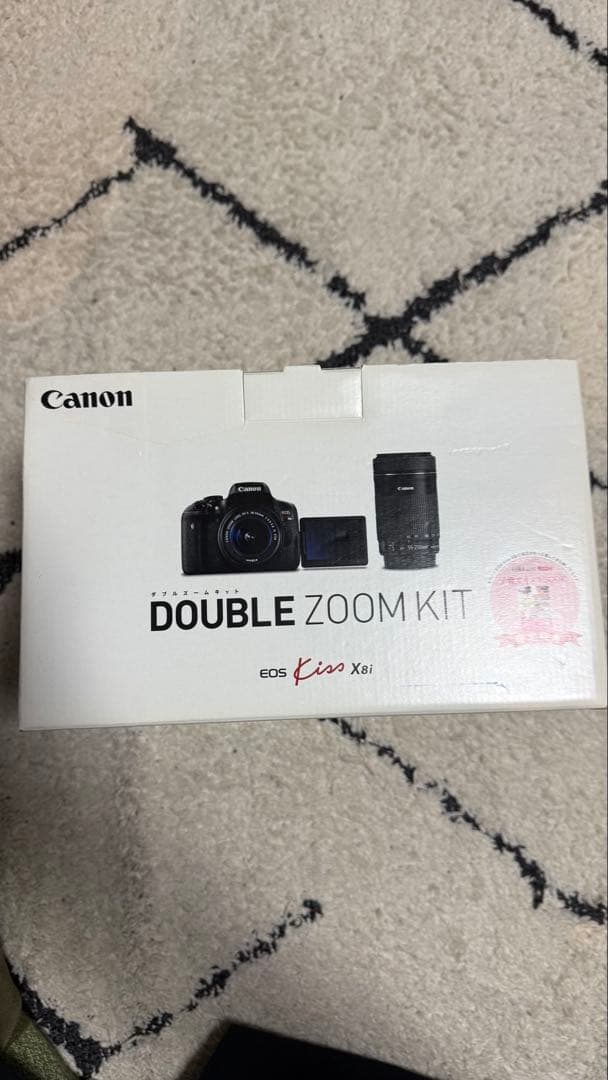 【お得！】Canon EOS kiss x8i ダブルズームキット 箱あり