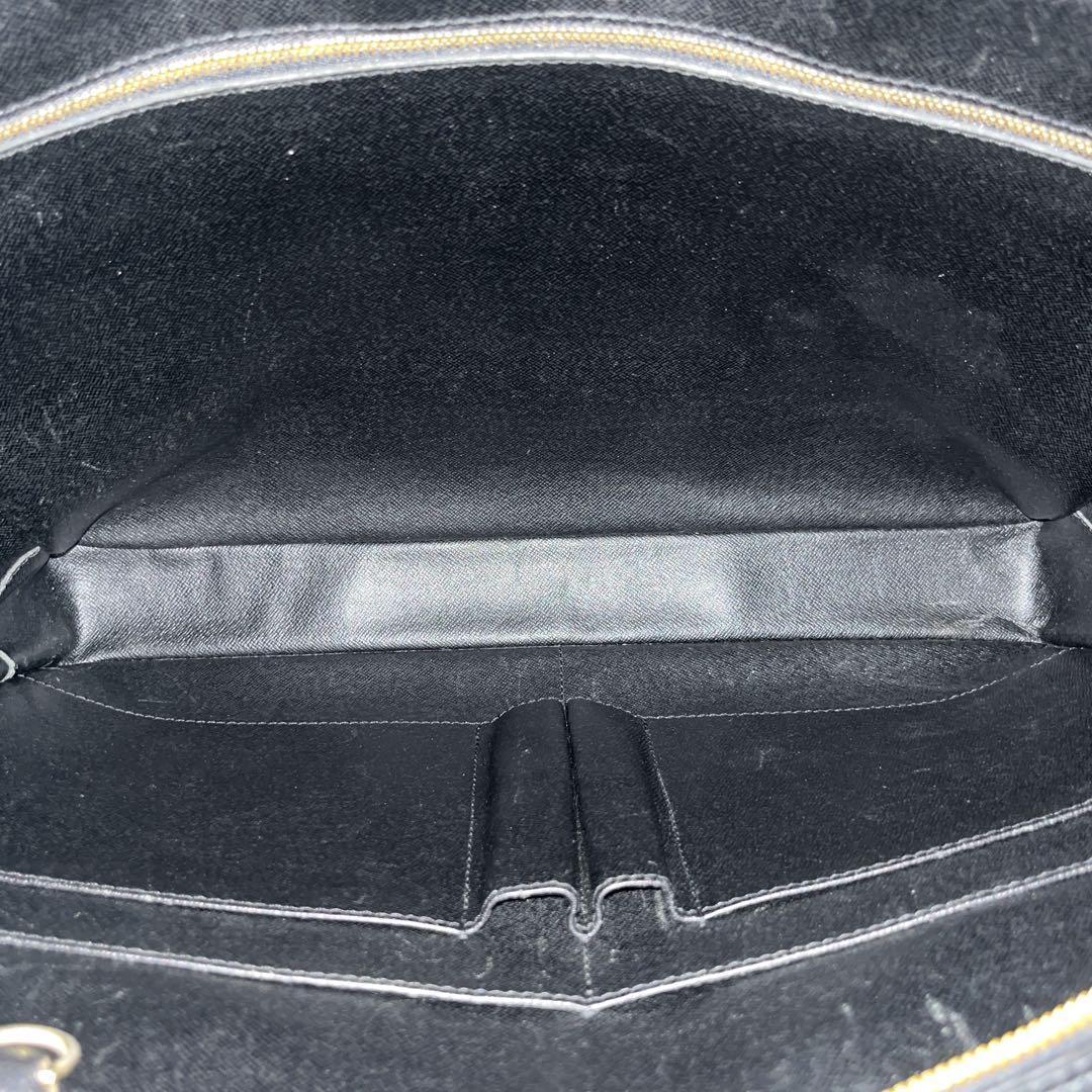 ルイヴィトン　エピ　ビジネスバッグ　ポルトドキュマン　ヴォワヤージュ　A4収納可