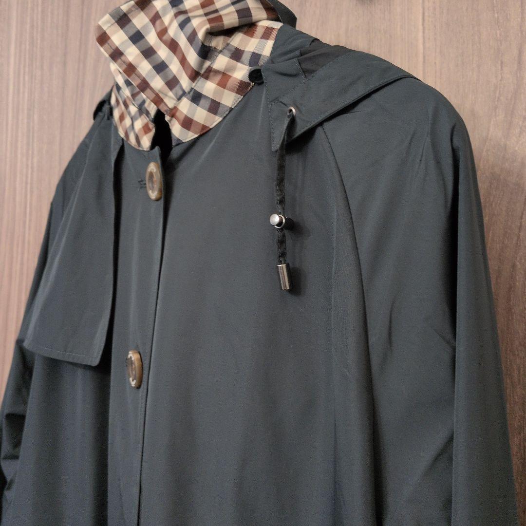 アクアスキュータム　レインコート