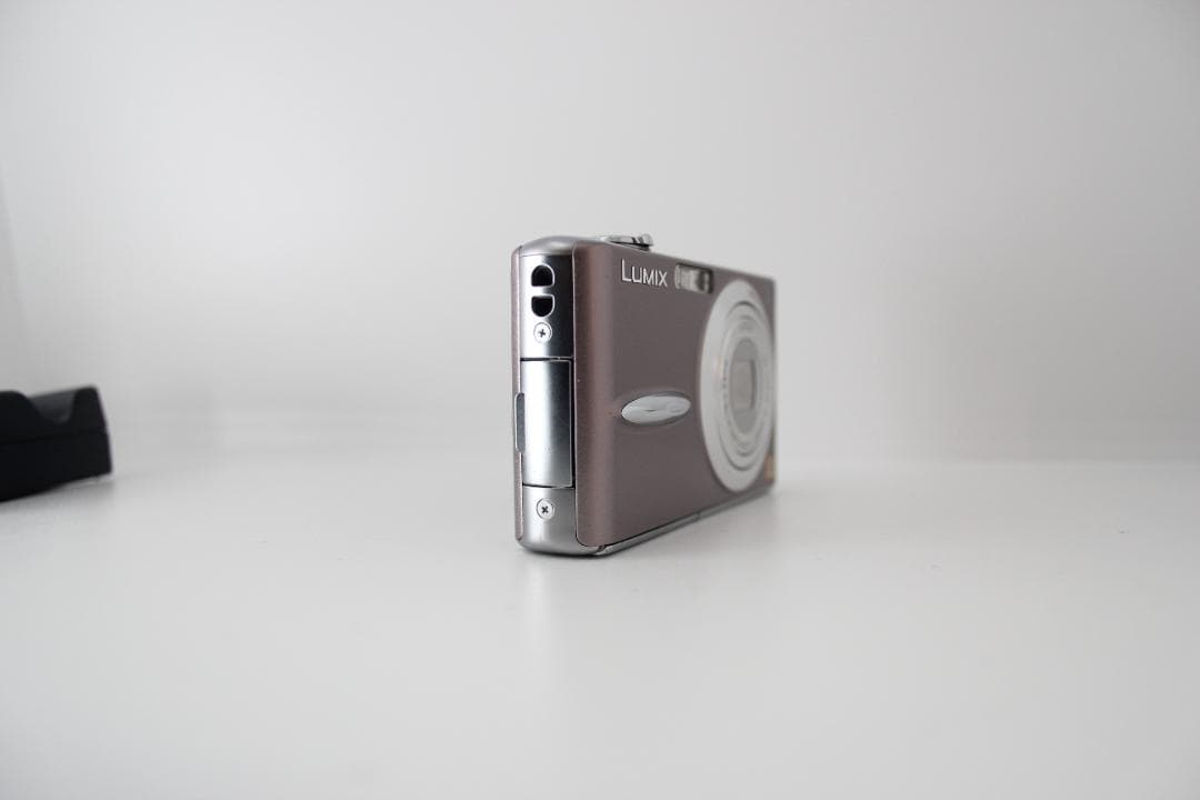 （極美品）Panasonic LUMIX DMC-FX30