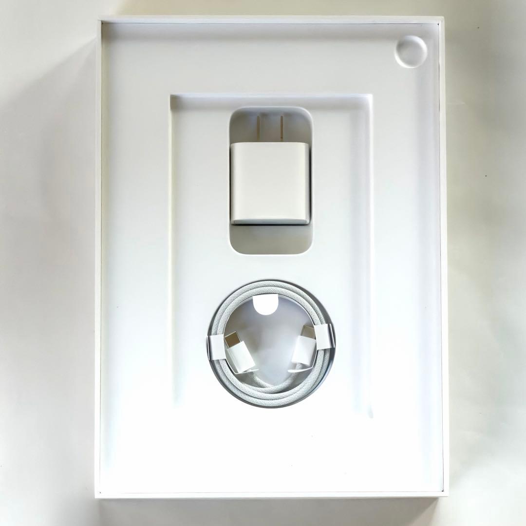 iPad 第11世代 A16 極美品 バッテリー100% 保証残あり