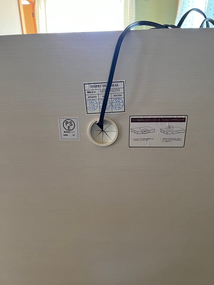 木製ダブルベッドフレーム 収納棚付き（コンセント2個口）