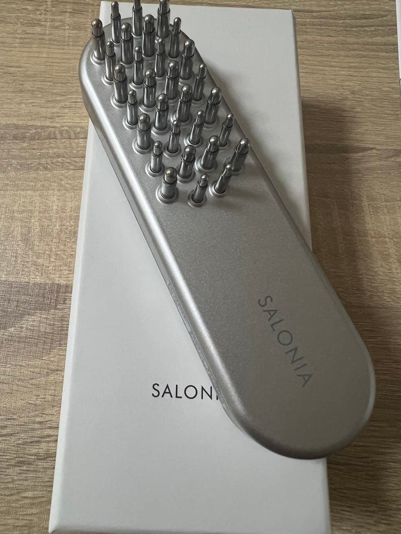 【アヤ】SALONIA EMS Lift Brush