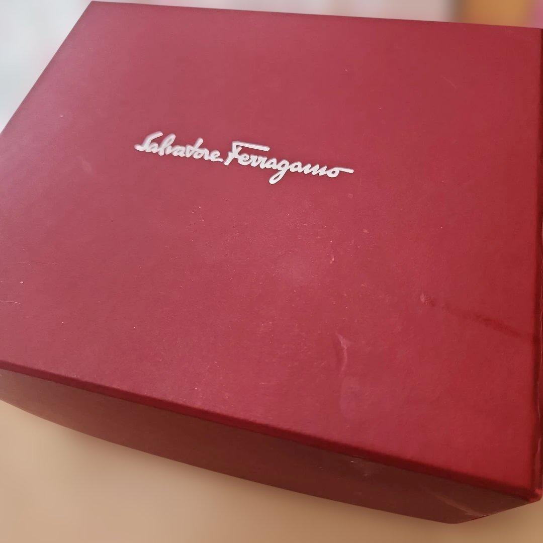 FERRAGAMO　ガンチーニ　腕時計