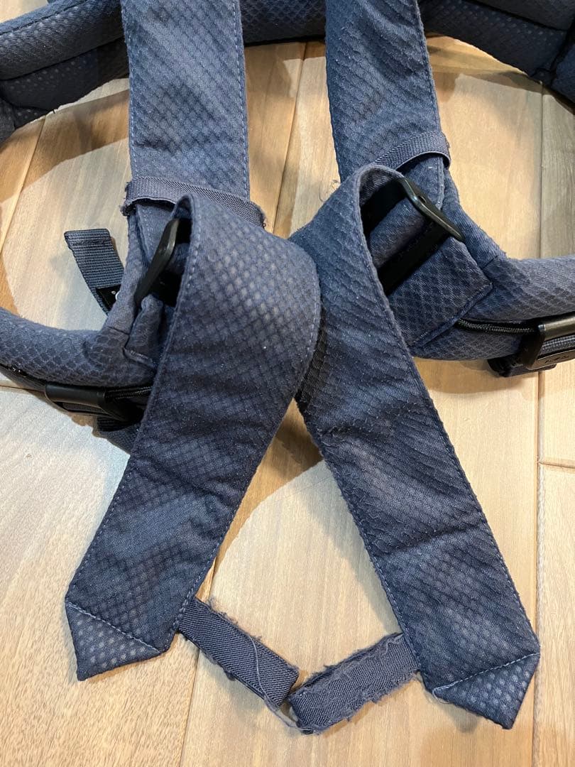 ヌナ　カドル　nuna cudl 抱っこ紐　藍色(アスペン)