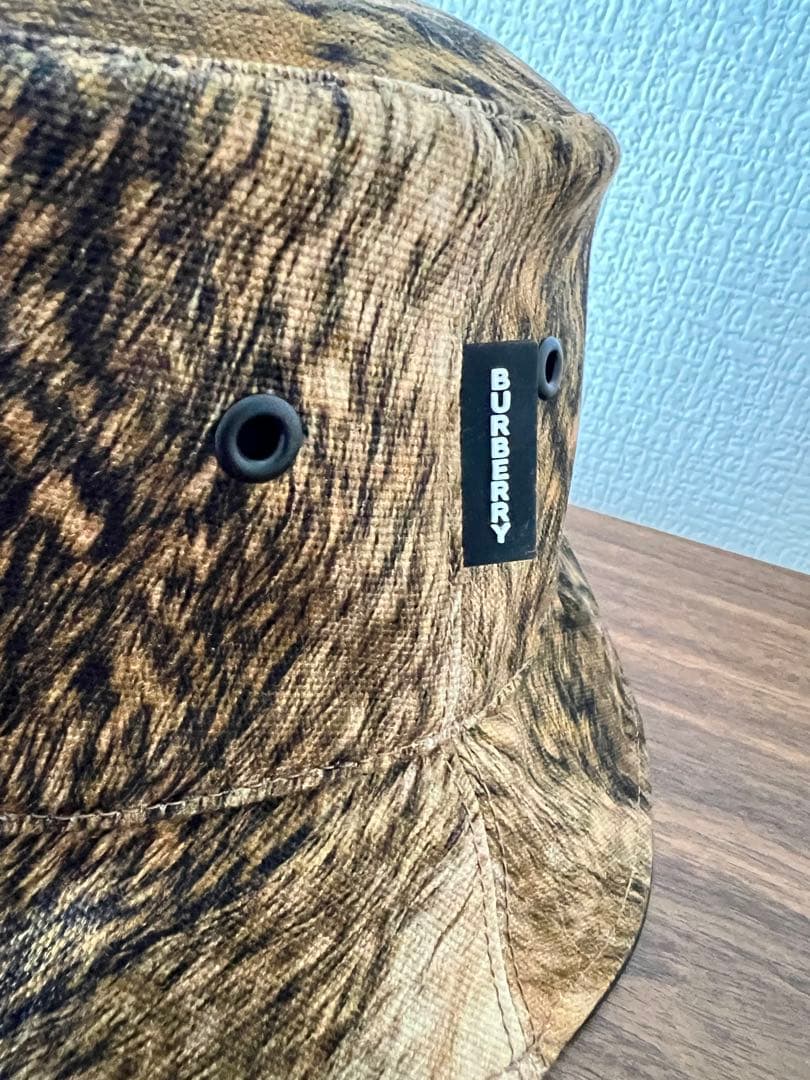 バーバリー リバーシブルデザイン バケットハット