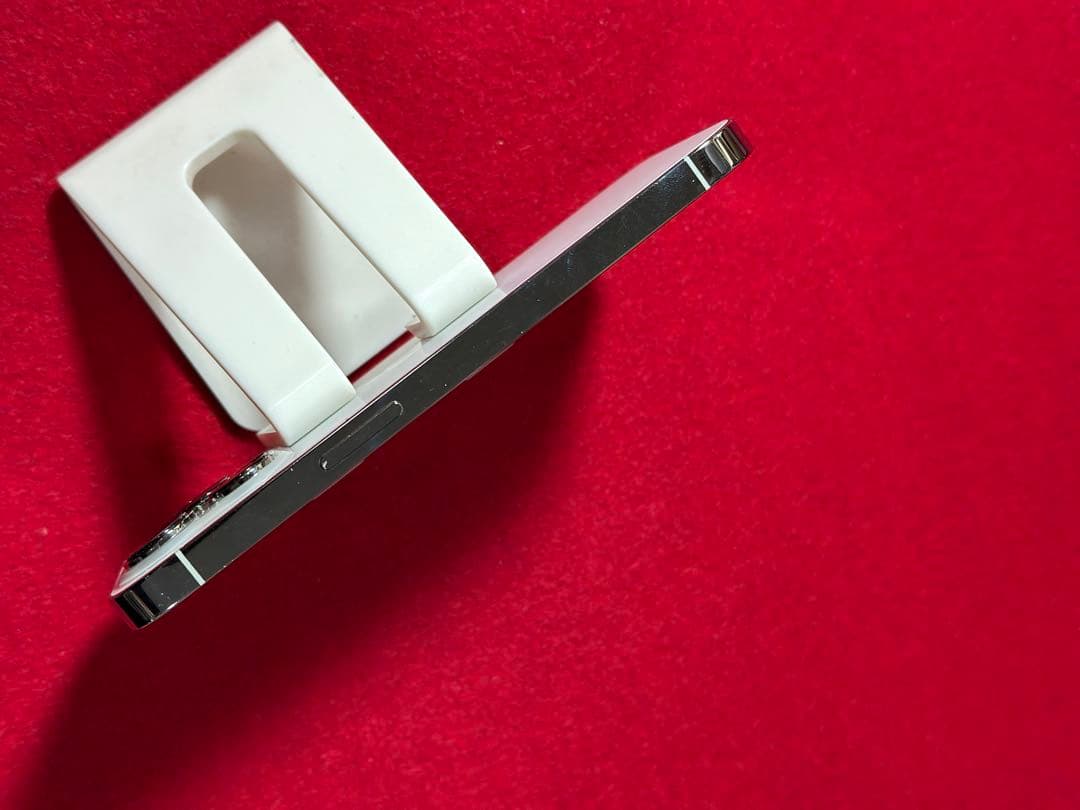 【4076】iPhone 13PROシルバー 256GB simフリー