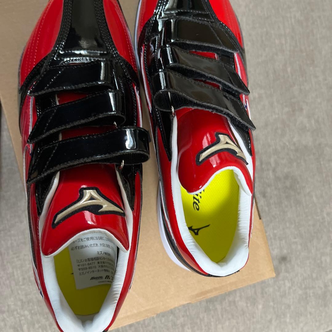 Mizuno グローバルエリートトレーニングシューズ レッド/ブラック