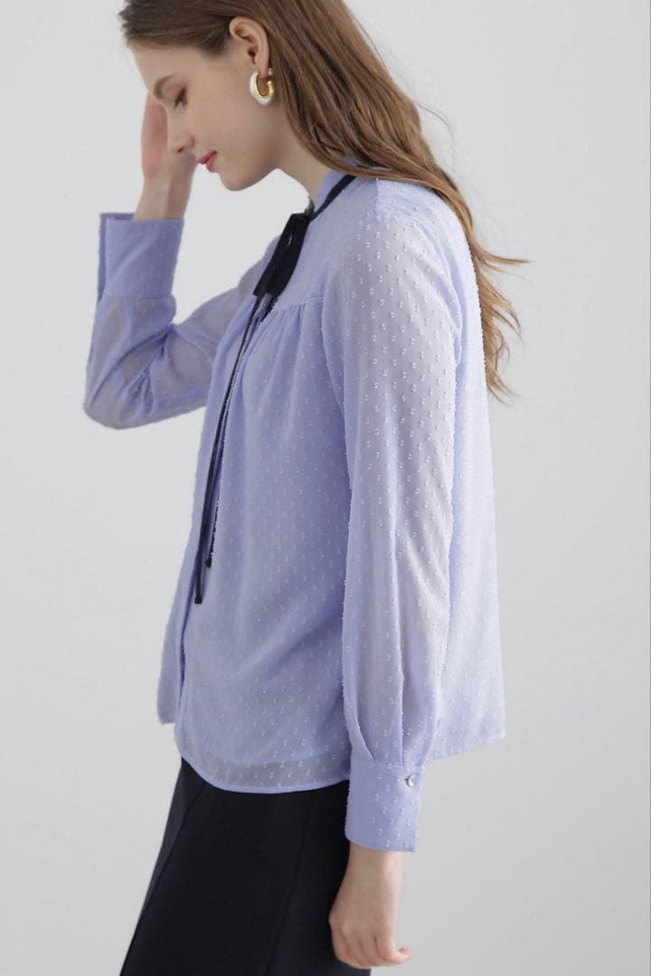 ピンキーアンドダイアン◆カットジャカードリボンブラウス ブルー 38