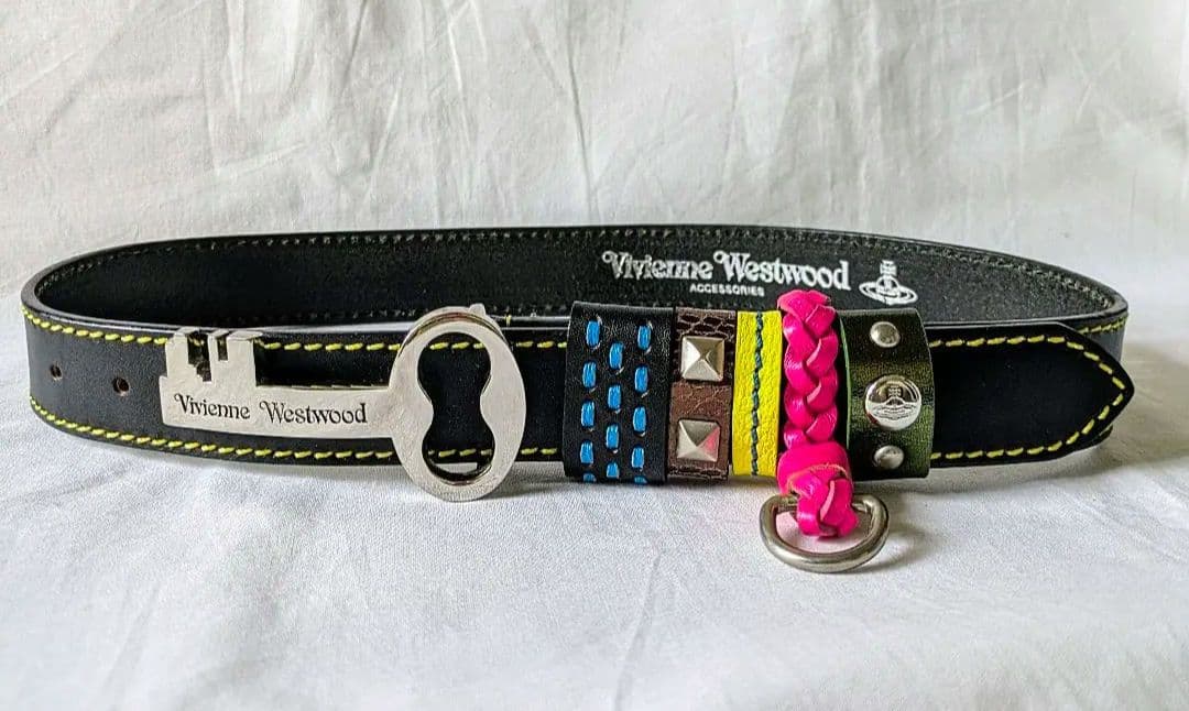vivienne westwood 鍵 ロゴ バックルベルト フック付き