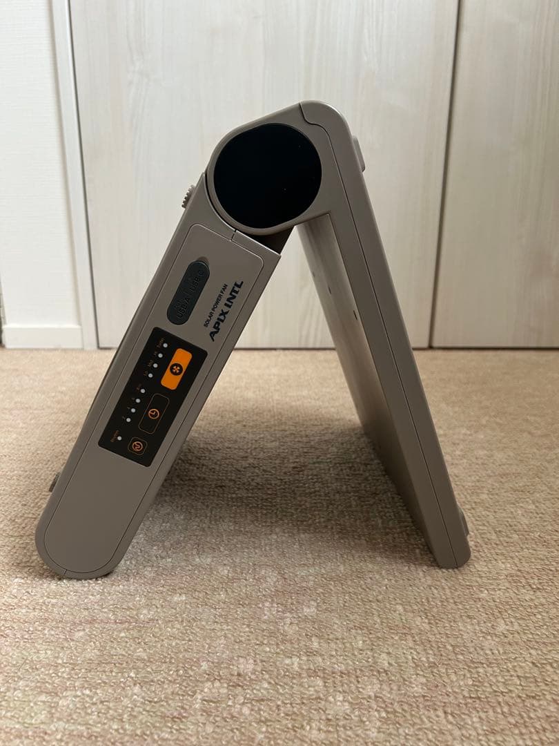 ソーラーパワーファン