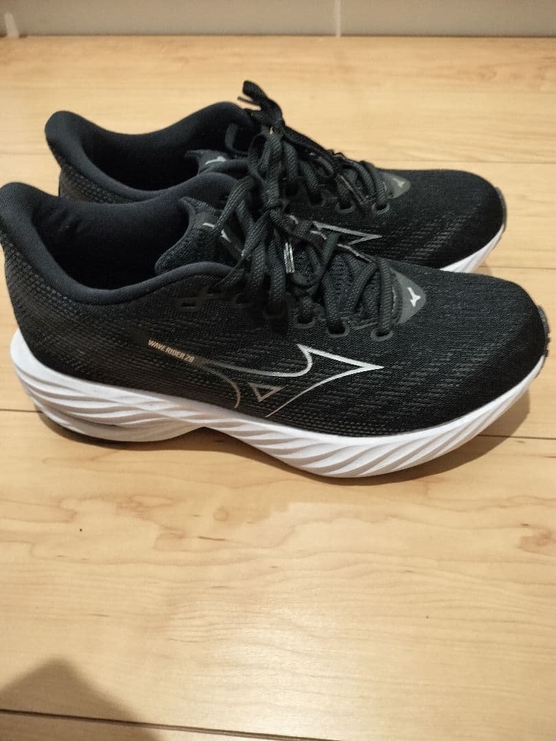 美品【おまけ可】MizunoWaveRider28（ミズノウェーブライダー28）