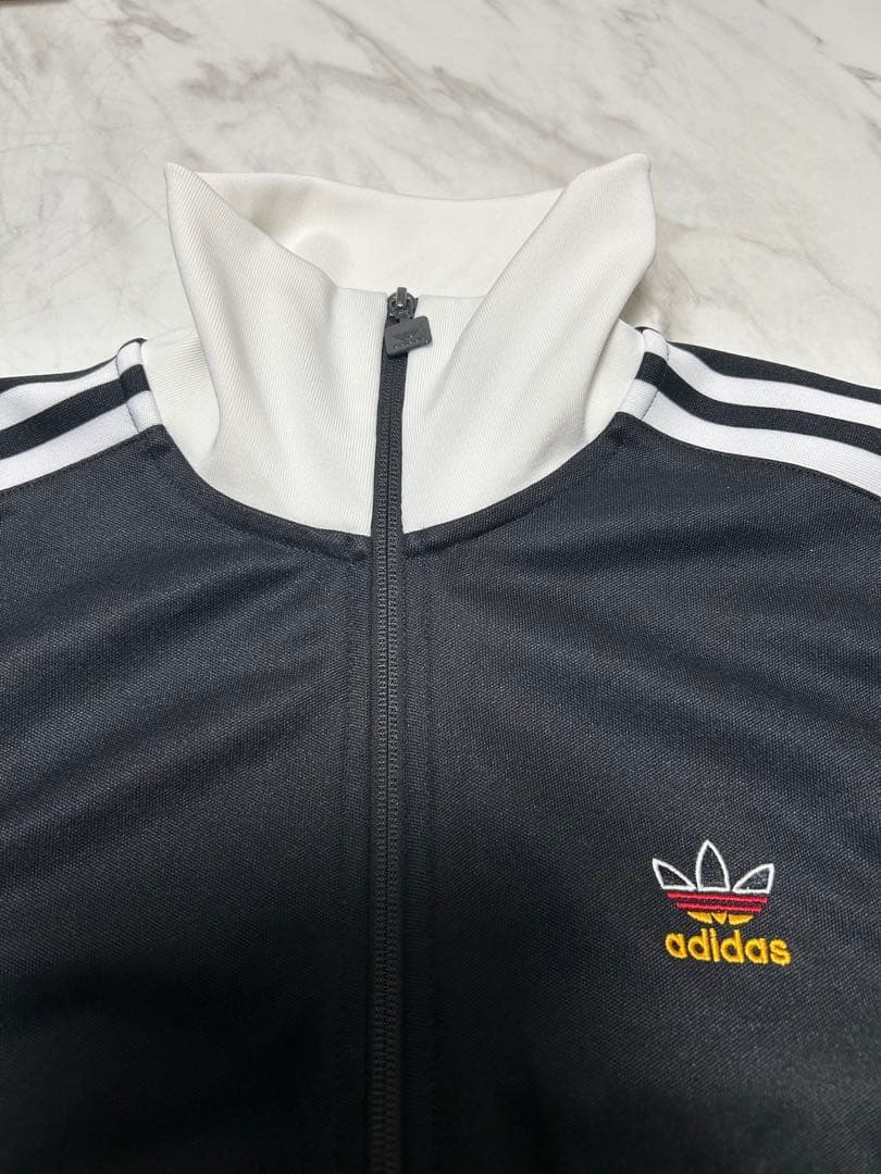 adidas トラックジャケット ドイツ　黒/白　XL