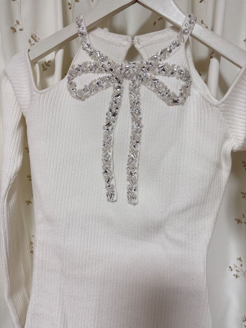 darich ダーリッチ 　リボンビジューアメスリニットトップス