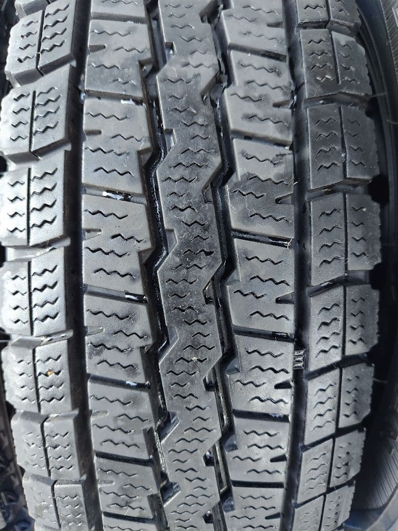 145R12・LT【2/2】軽トラ用スタッドレス・鉄ホイール付、２本分割