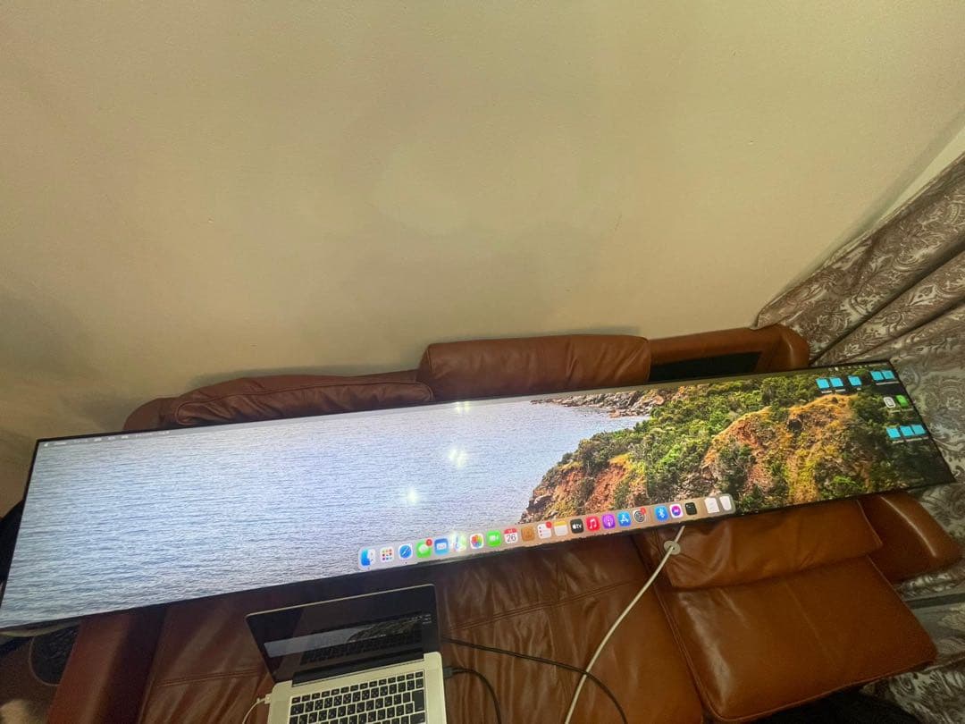 Lg ultrastretch 86BH5C -B 86インチ　2台セット