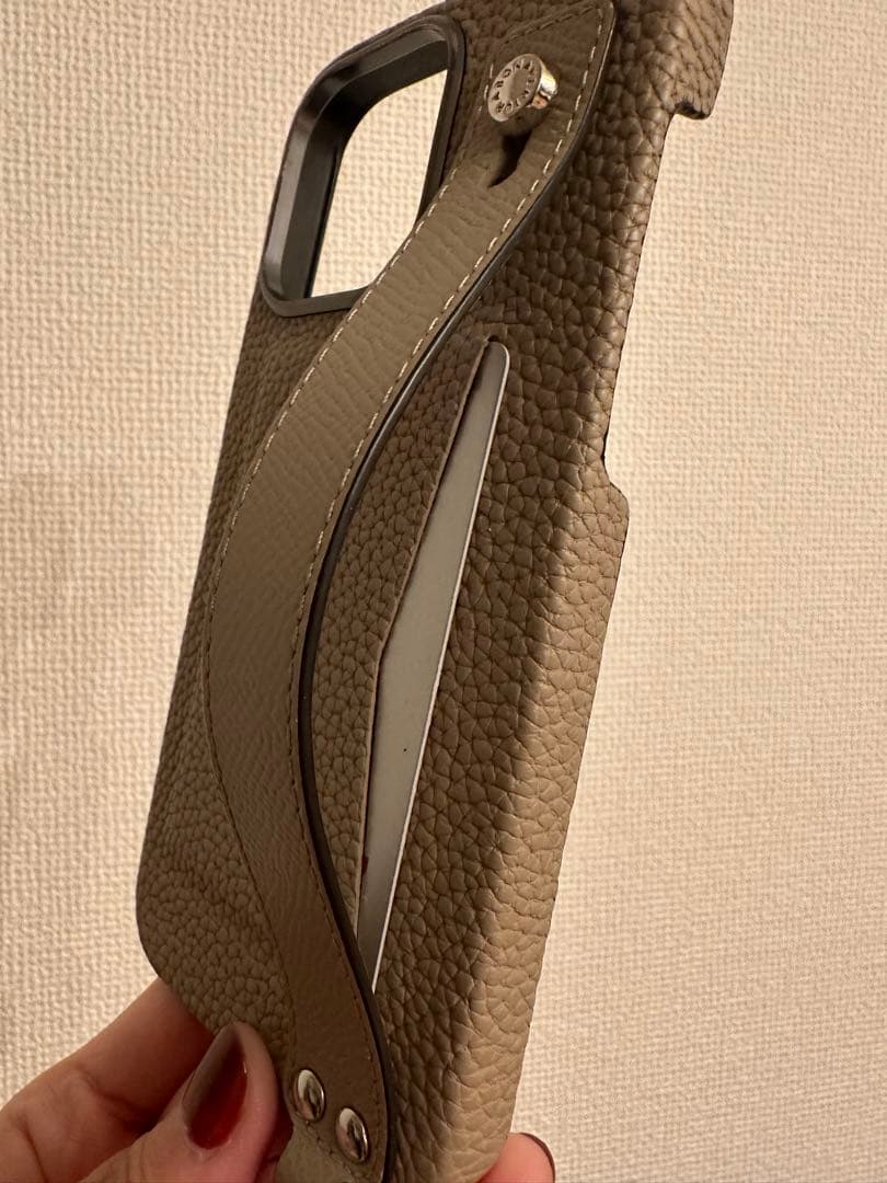 iPhone 15 Pro Max ボナペンチュラ　スマホケース＋ストラップ