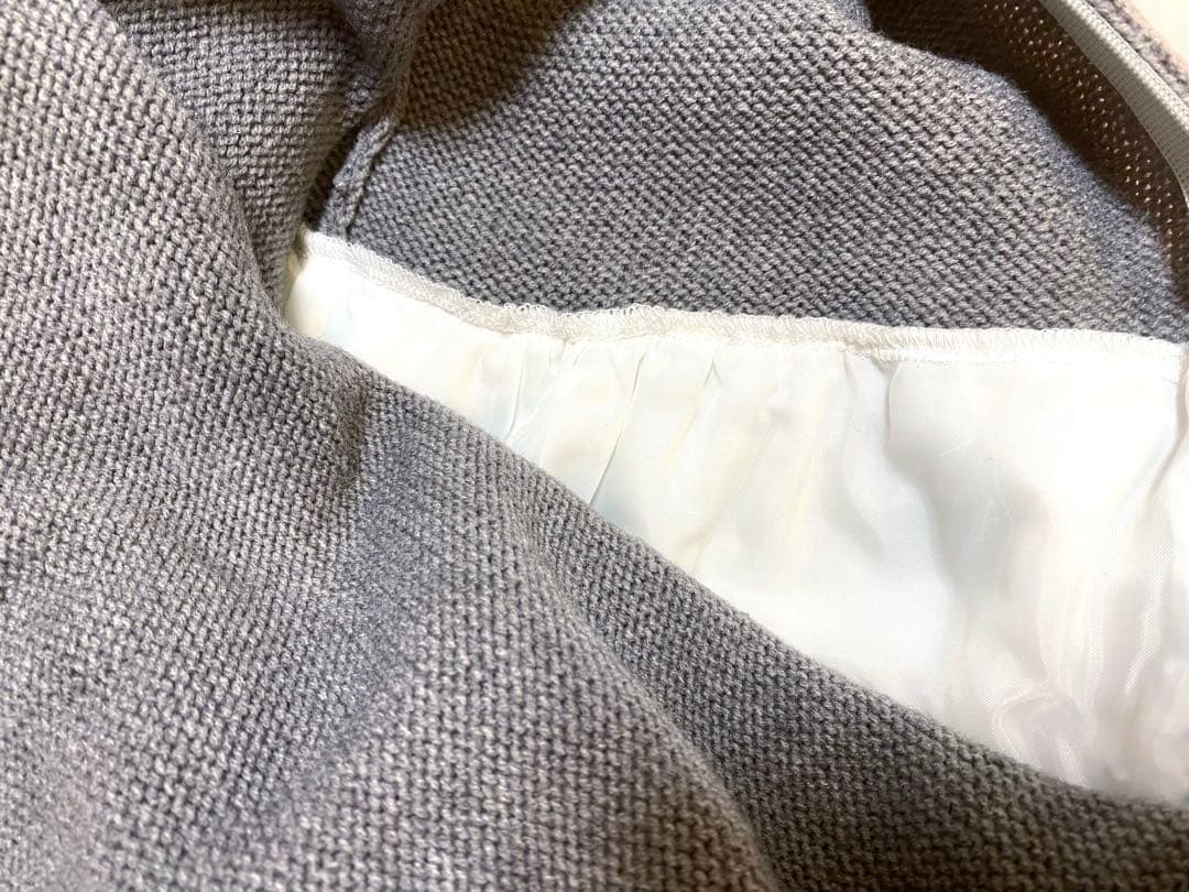 新品未使用☆エムズグレイシーワンピース ニット 中綿 カタログ掲載 グレー 白