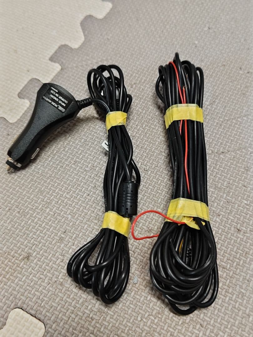 BALUCE ドライブレコーダー デジタルインナーミラー配線付きシガー電源。