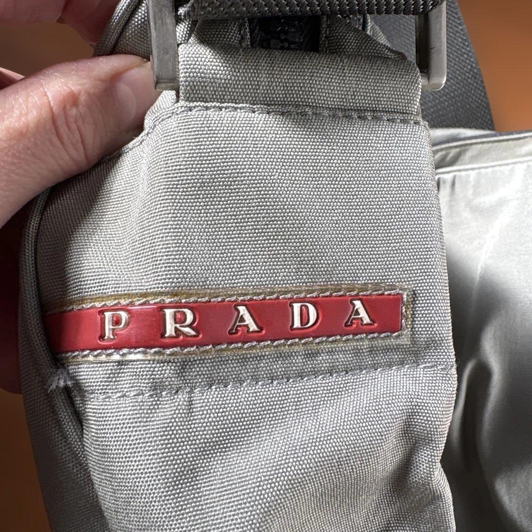 PRADA スポーツグレー ショルダーバッグ