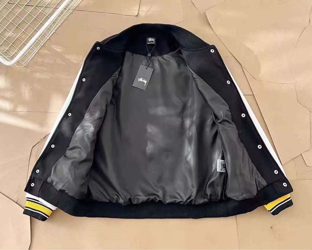 STÜSSY スタジャン ブラック/ホワイト 30 周年。最終値下げ