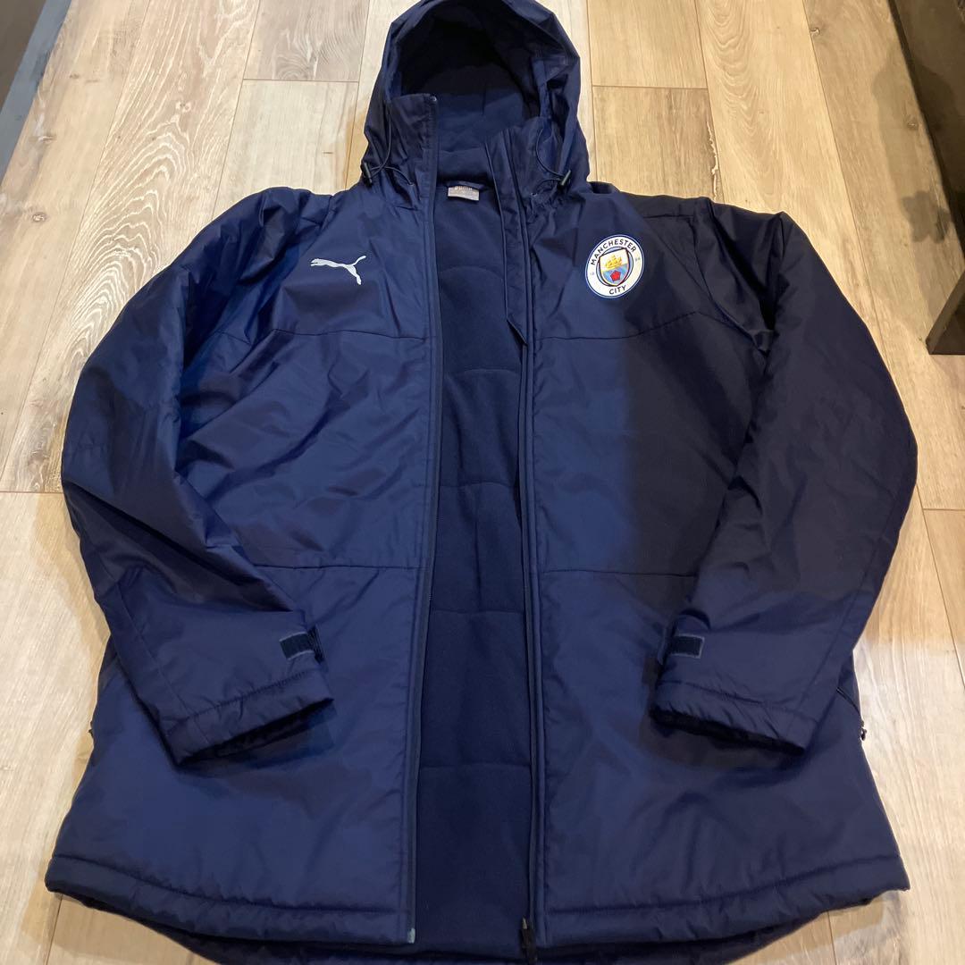 マンチェスター・シティ　ダウンジャケット puma ユニフォーム　ジャケット