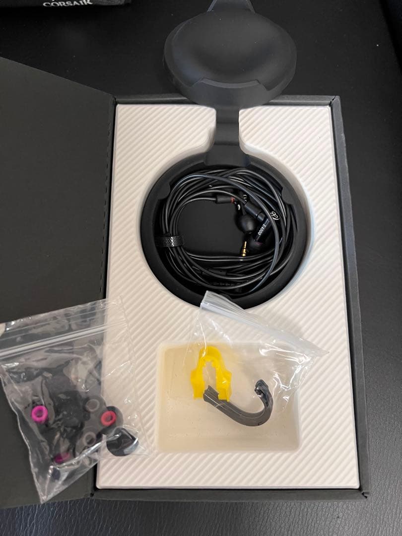 final イヤホン E4000