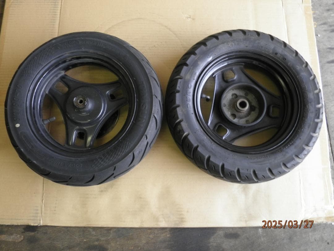 スズキ　アドレスV125G　CF46A　前後ホーイルセット　タイヤ付き