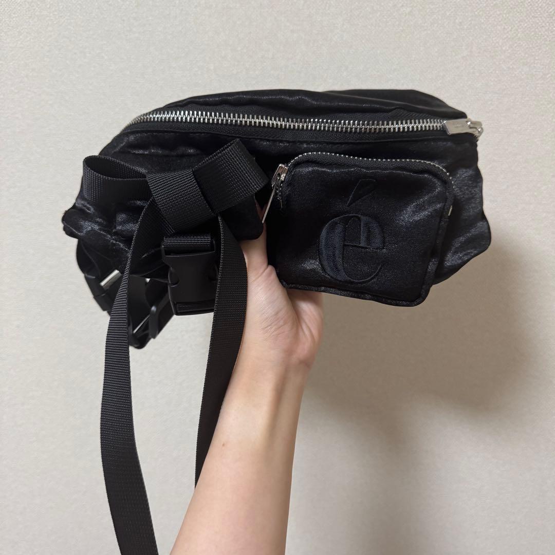 epine é ribbon satin 2way body bag