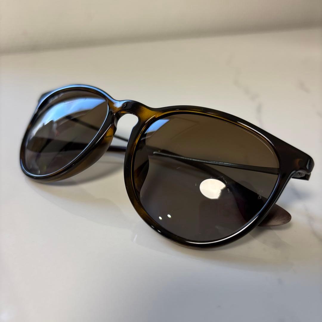 Ray-Ban ERIKA レイバン　エリカ