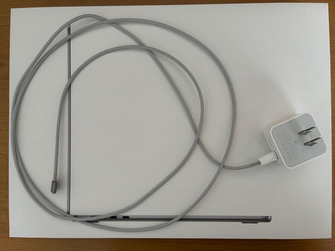 MacBook Air M2 (2023) 15インチ SSD512GB 本体