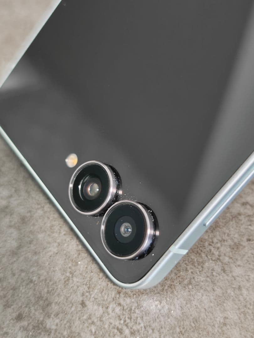 Samsung Galaxy Z Flip 7 SIMフリー