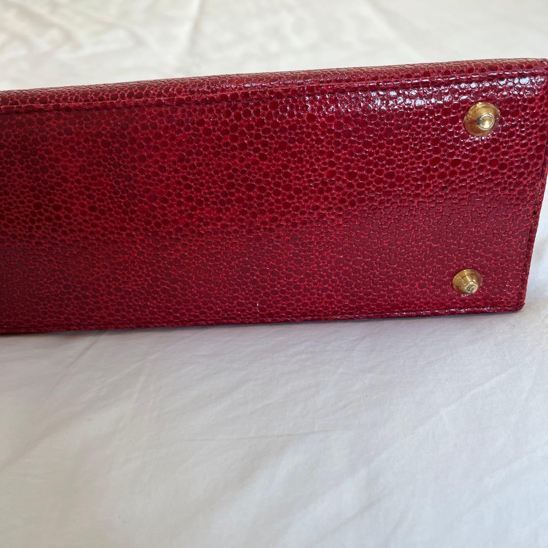 イタリア　レザー　ハンドバッグ　金具付き　ワンハンドル　ハイクラス　高級　本革