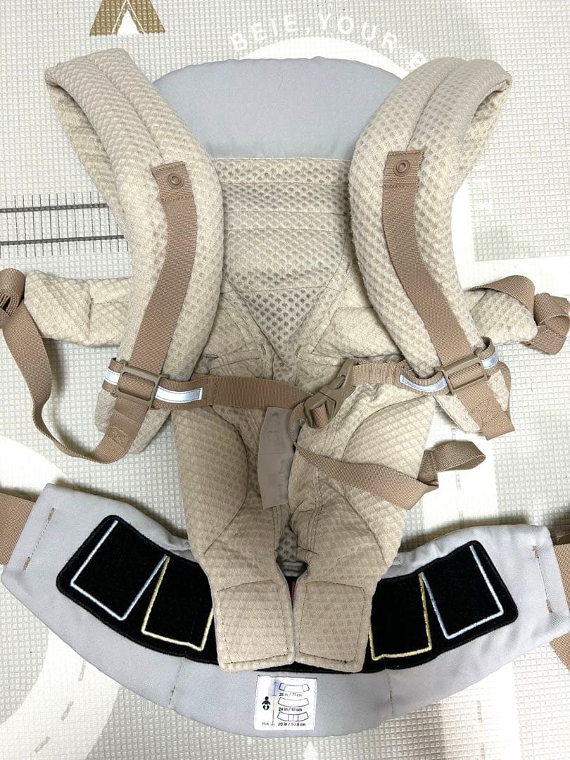 【美品】ergobaby エルゴベビー omni breeze サンドベージュ