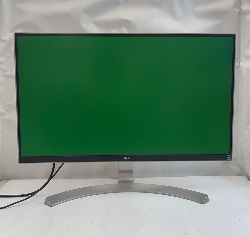 LG 27UD88-W 27インチモニター 4Kディスプレイ