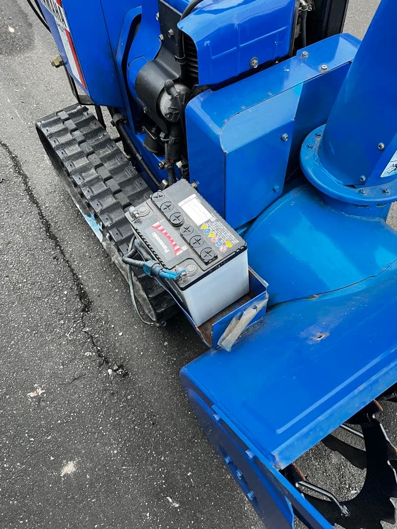 即使用可能！ヤマハ 除雪機 YT875E 電動シューター　8馬力