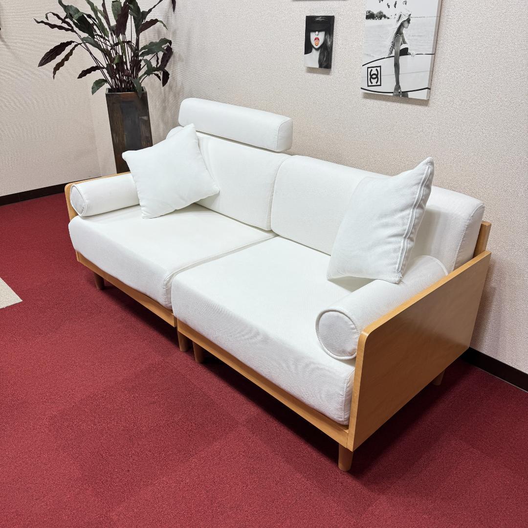 東京23区送料無料　美品2人掛けソファー　可愛い白！！