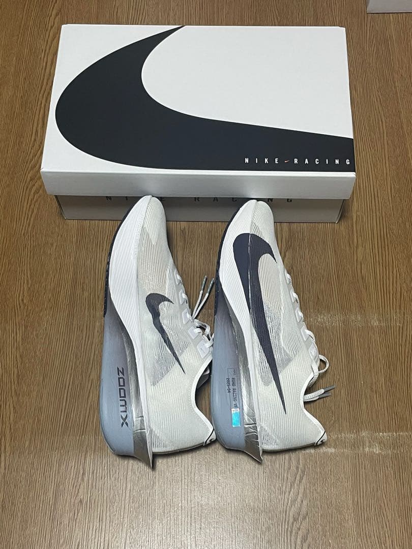 【新品未使用】NIKE ヴェイパーフライ4 【26.5cm】