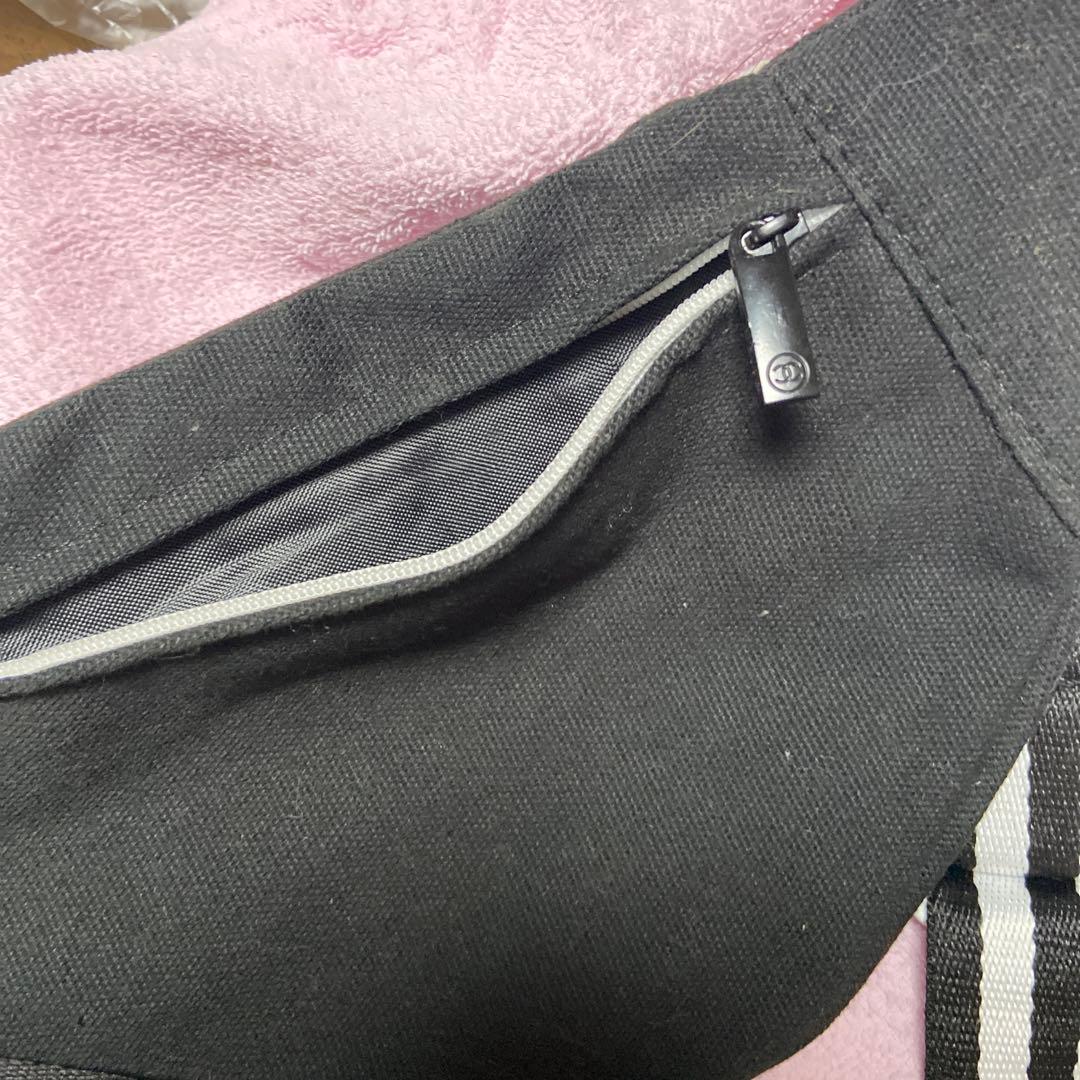 CHANELのノベルティワンショルダーバック